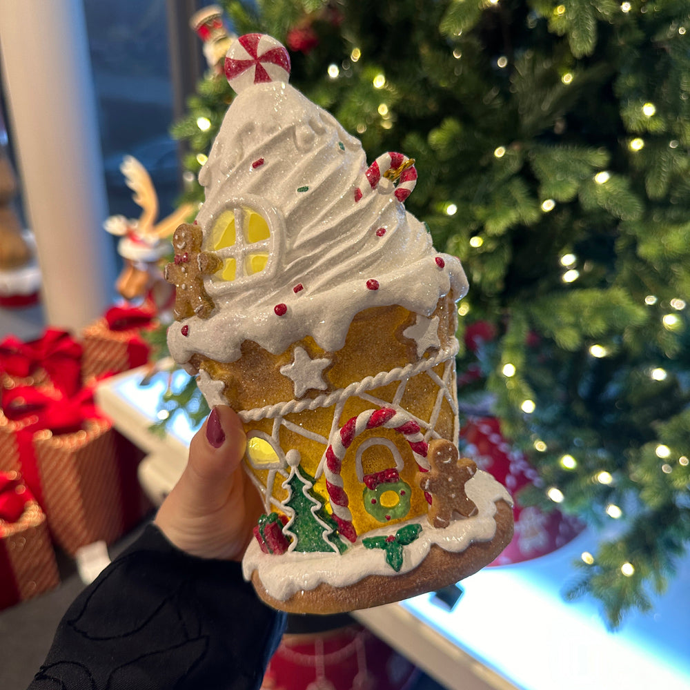 Viv! Christmas Kerstbeeld - Gingerbread Huis vol Snoep incl. LED Verlichting - set van 2 - bruin rood - 21cm