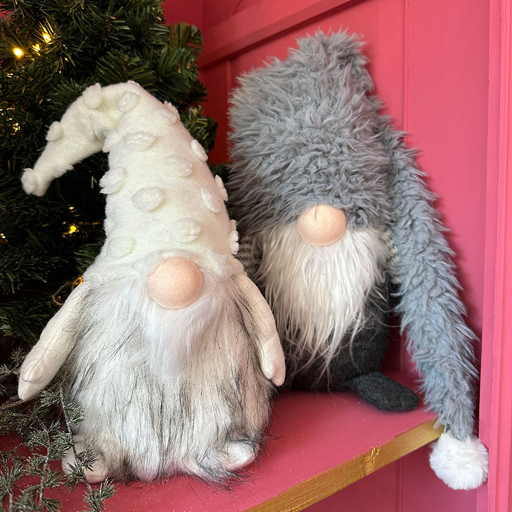 Viv! Christmas Kerstbeeld - Gnoom met Grijze Muts - grijs wit zwart - 30cm