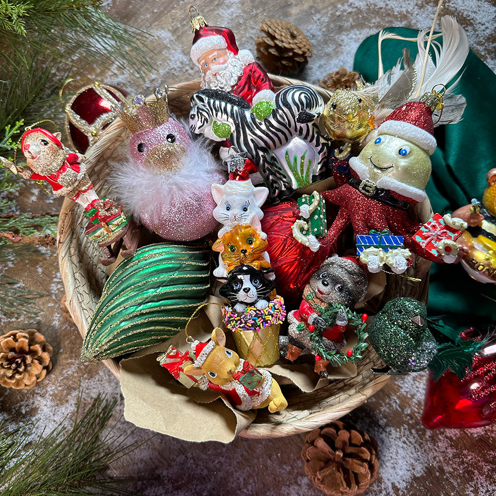 Viv! Home Luxuries Christmas ornament - Santa Claus with Zebra - mouth blown glass - red white black - 13cm