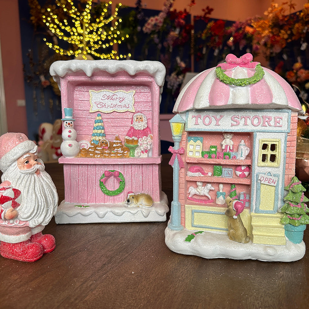 Viv! Christmas Kerstbeeld - Snoepwinkel met Kerstman en Hond - pastel roze - 24cm