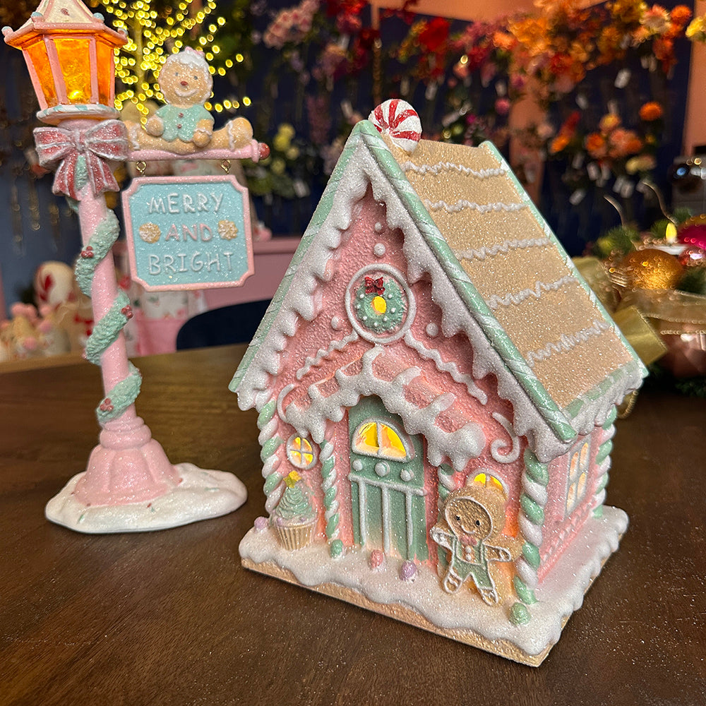 Viv! Christmas Kerstbeeld - Gingerbread Huis incl. LED Verlichting - pastel roze - 25cm