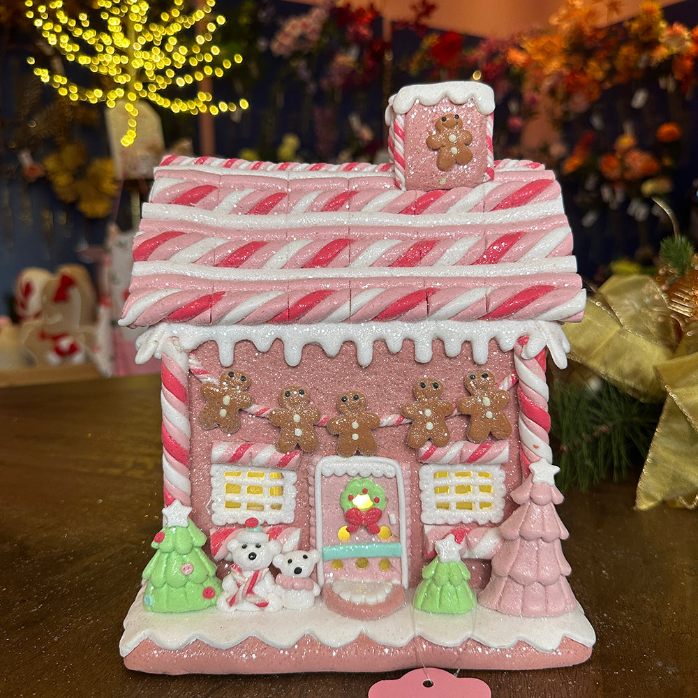 Viv! Christmas Kerstbeeld - Gingerbread Huis van Klei met Marshmallow Beertjes incl. LED Verlichting -  pastel roze - 23cm