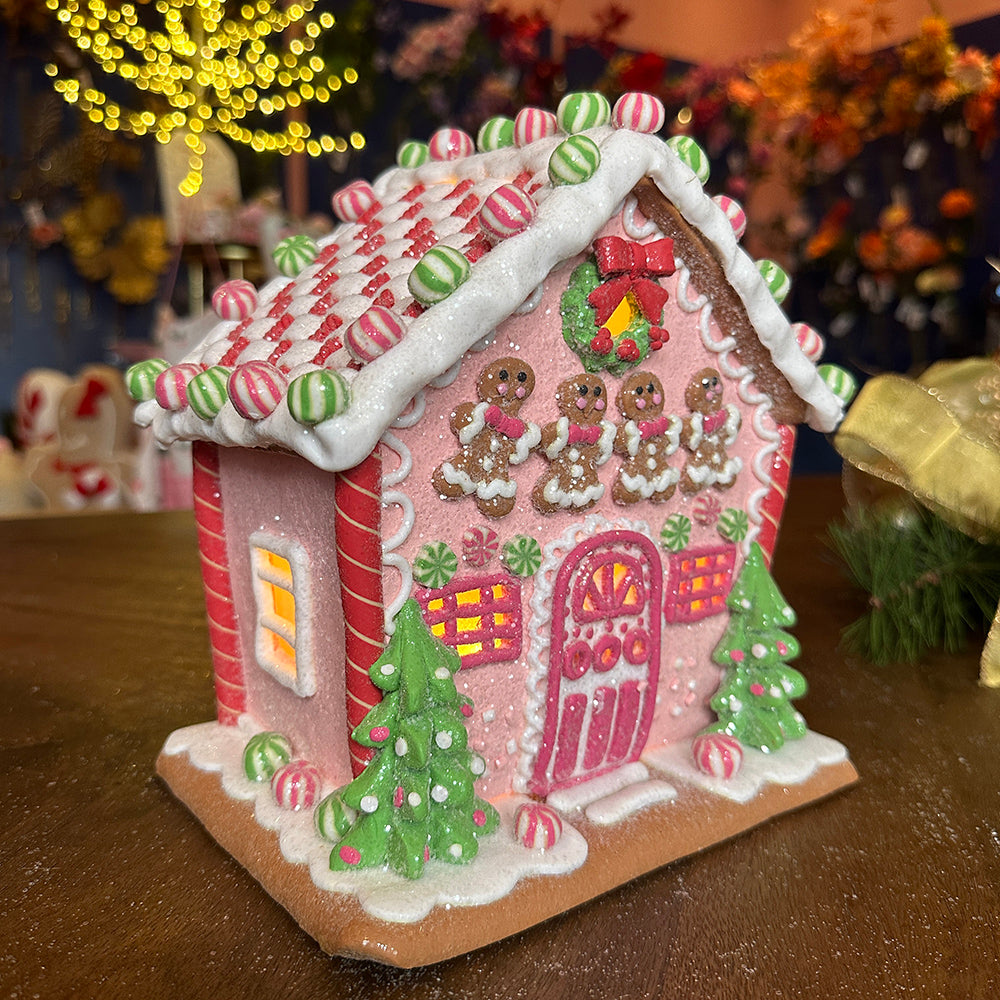 Viv! Christmas Kerstbeeld - Gingerbread Mannetjes Huis van Klei incl. LED Verlichting -  pastel roze - 22cm