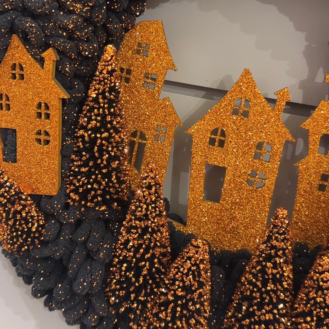 Viv! Christmas Halloween Decoratie - Spookstad Krans - 46 cm