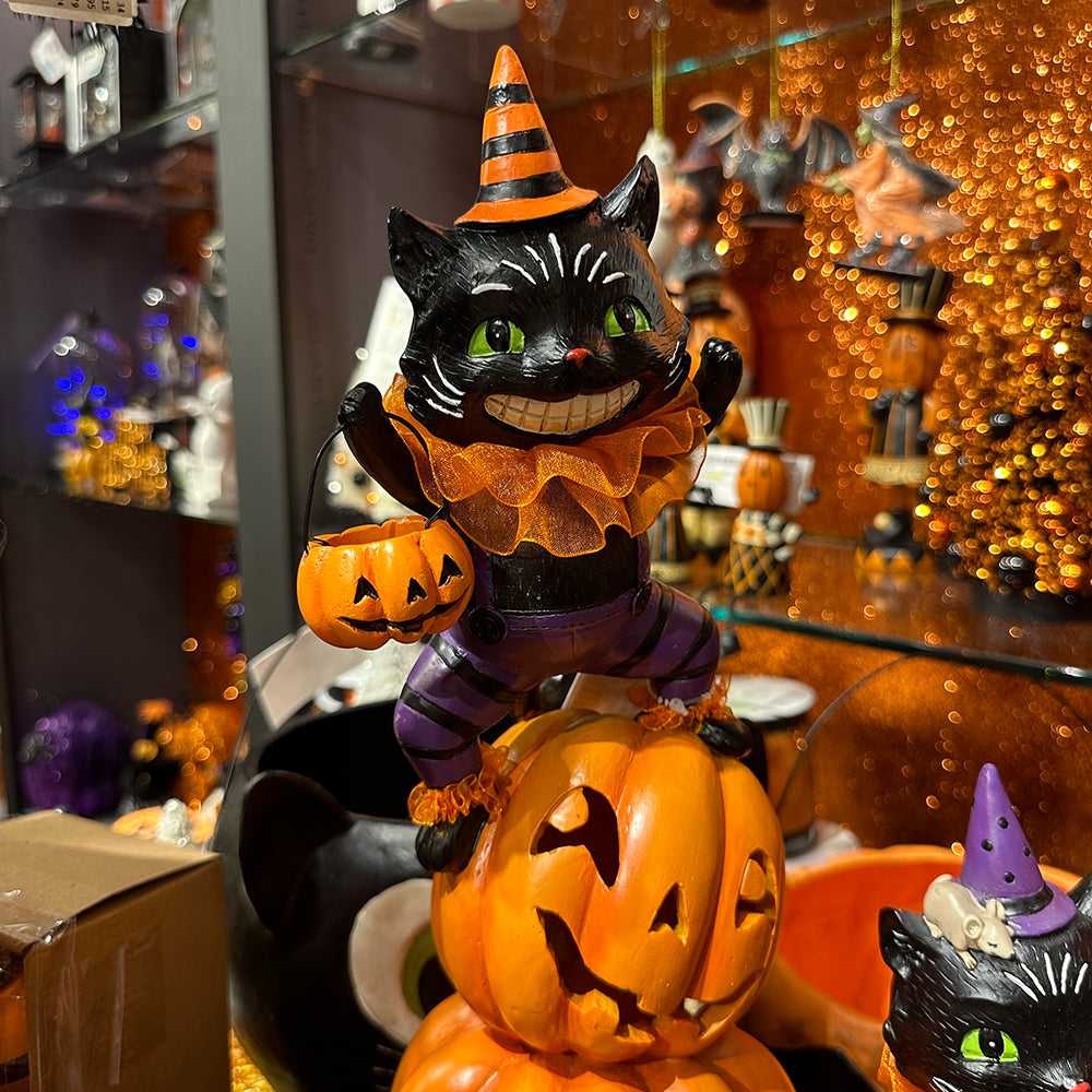 Viv! Christmas Halloween Decoratie Beeld - 'Happy Halloween' Kat op Stapel Pompoenen incl. LED Verlichting - 53 cm