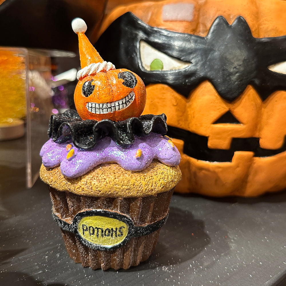 Viv! Christmas Halloween Decoratie Beeld - Vleermuis en Pompoen Cupcake - set van 2 - 13-14 cm