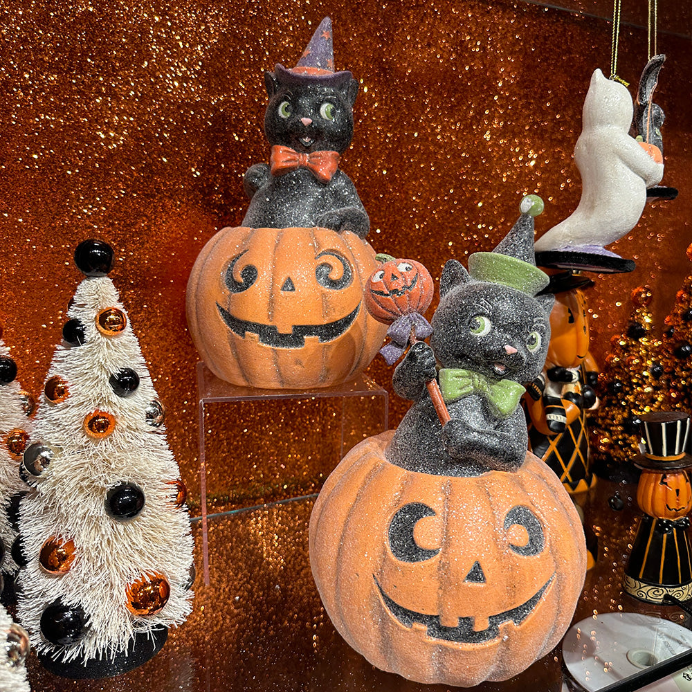 Viv! Christmas Halloween Decoratie Beeld - Zwarte Kat in Pompoen - set van 2 - 27 cm
