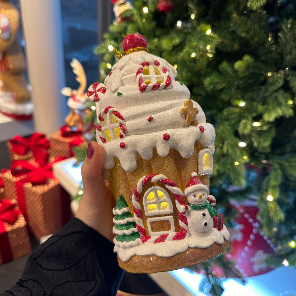 Viv! Christmas Kerstbeeld - Gingerbread Huis vol Snoep incl. LED Verlichting - set van 2 - bruin rood - 21cm