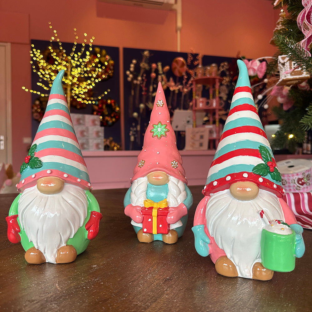 Viv! Christmas Kerstbeeld - Gnooms met Cadeau en Chocolademelk - set van 3 - pastel - 26cm