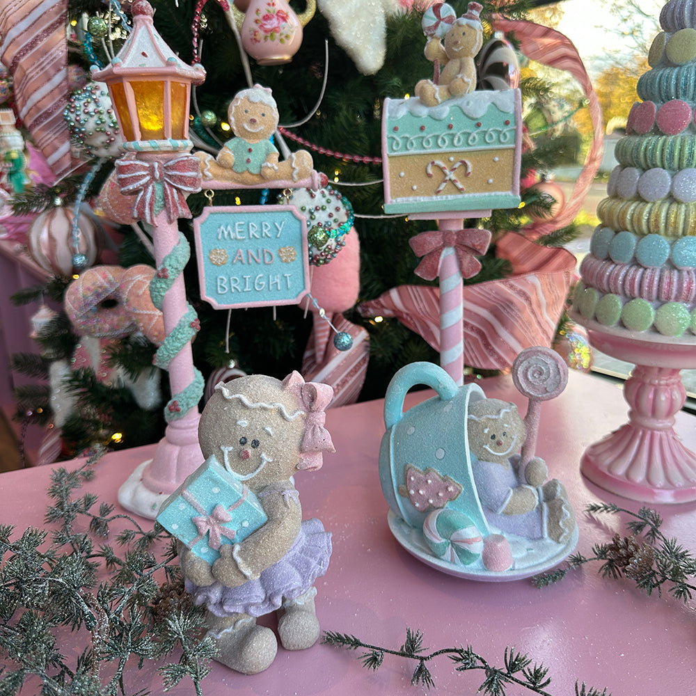 Viv! Christmas Kerstbeeld - Gingerbread Brievenbus - pastel - roze groen - 36cm