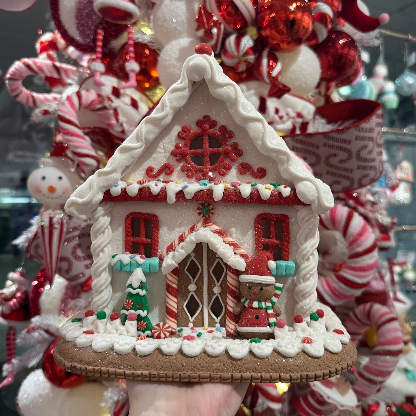 Viv! Christmas Kerstbeeld - Gingerbread Huis van Klei incl. LED Verlichting - wit rood - 22cm