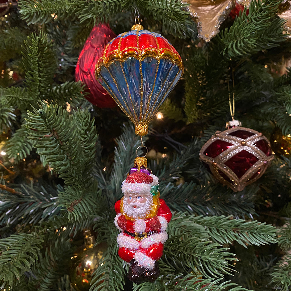 Viv! Christmas Kerstornament - Kerstman parachute - mond geblazen glas - rood goud blauw groen - 18cm