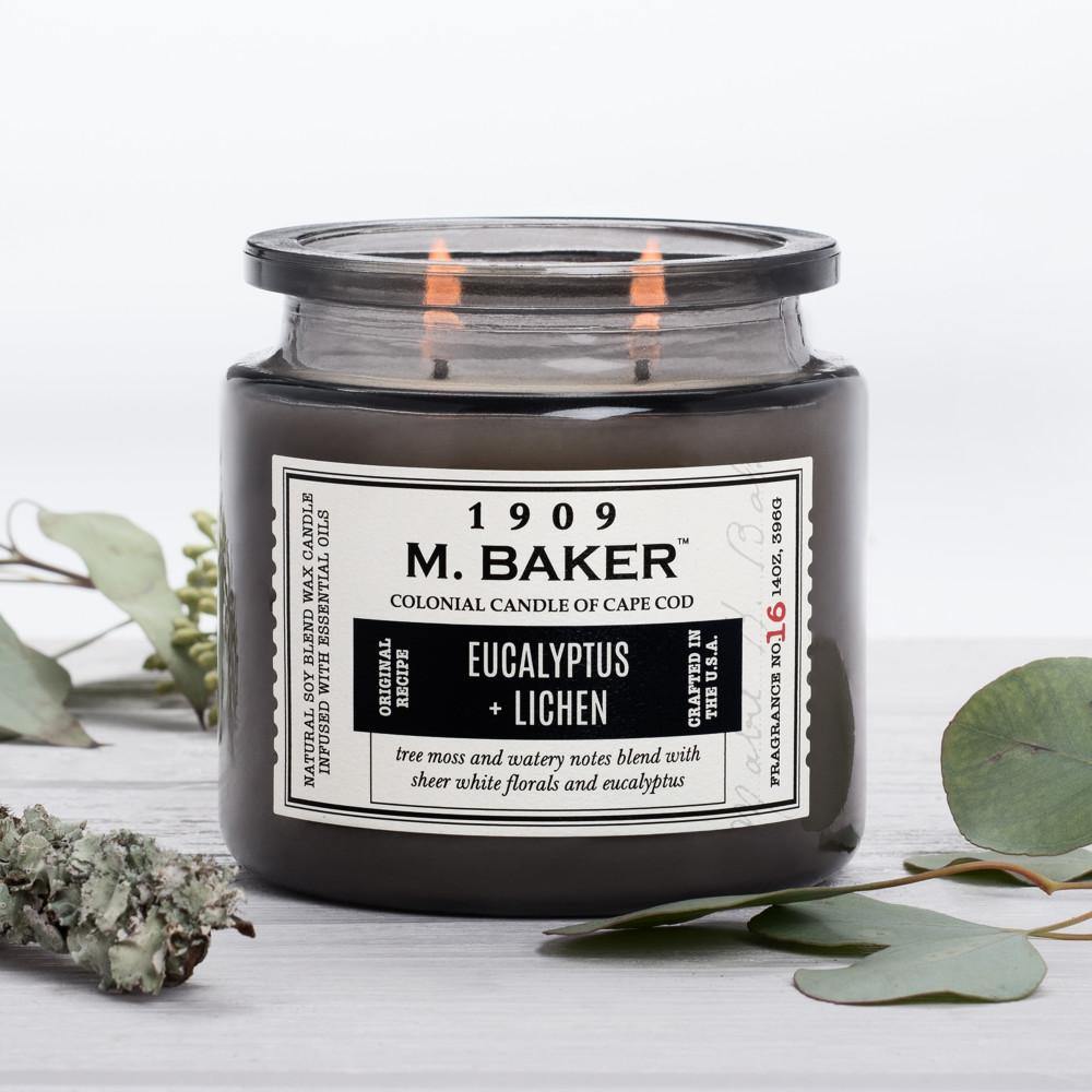 Colonial Candle - M. Baker Eucalyptus Lichen - Boommos, witte bloemen en eucalyptus - Viv! Home Luxuries